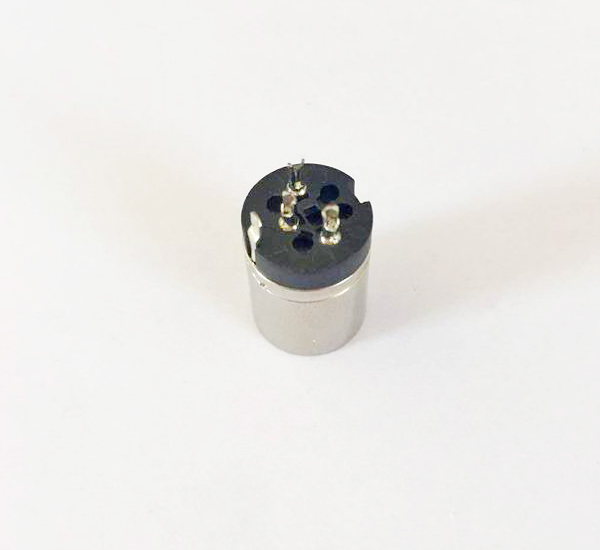 探討什么是迷你DIN連接器？